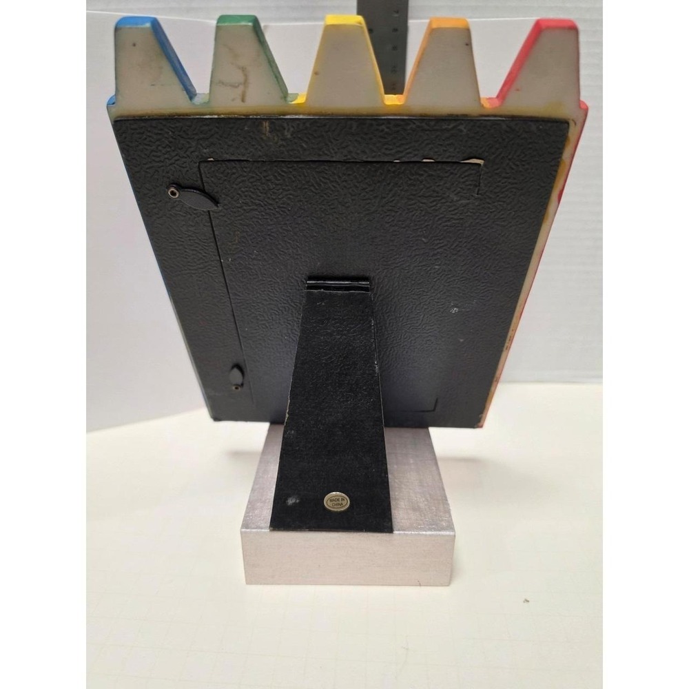 vintage 2003 Crayola 4x6 picture frame decorated with 3D crayon shapes - Picture 5 of 6